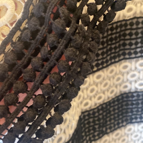 Talbots Black and White Boxy Blouse 3/4 Sleeve - Picture 7 of 8